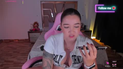 Snapshot of lunna_roosee chatting on 04/11/26, 03:22 LUNA ROSE online show from 04/11/26, 03:22