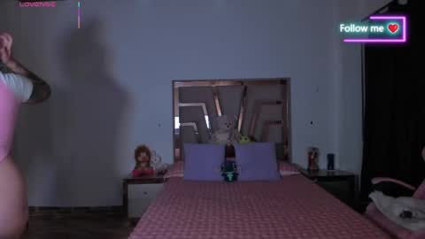 Snapshot of lunna_roosee chatting on 04/14/26, 03:01 LUNA ROSE online show from 04/14/26, 03:01