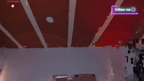 Snapshot of lunna_roosee chatting on 04/30/26, 05:03 LUNA ROSE online show from 04/30/26, 05:03
