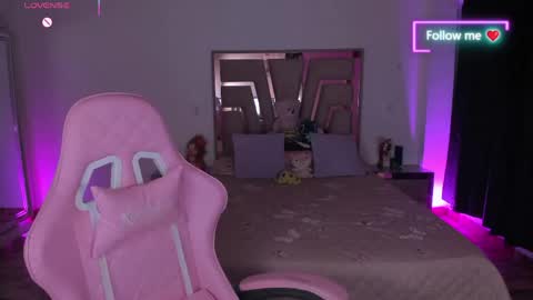 Snapshot of lunna_roosee chatting on 05/07/26, 03:56 LUNA ROSE online show from 05/07/26, 03:56