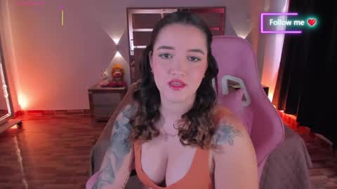 Snapshot of lunna_roosee chatting on 05/14/26, 02:46 LUNA ROSE online show from 05/14/26, 02:46