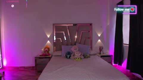 Snapshot of lunna_roosee chatting on 05/20/26, 05:41 LUNA ROSE online show from 05/20/26, 05:41