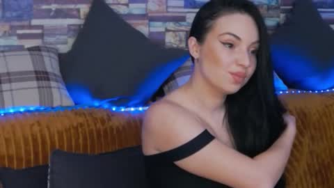 Snapshot of lunnagray chatting on 11/19/25, 07:08 LunnaGray online show from 11/19/25, 07:08