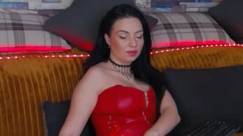 Snapshot of lunnagray chatting on 11/25/25, 05:51 LunnaGray online show from 11/25/25, 05:51