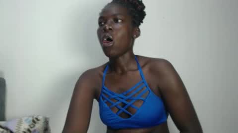 luo_queen online show from 05/08/26, 08:41