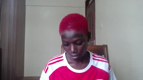 luo_queen online show from 05/25/26, 08:42