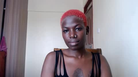 luo_queen online show from 06/06/26, 09:25