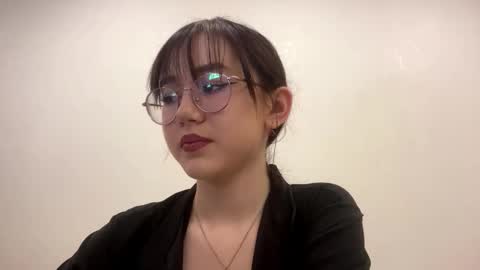 Snapshot of lupefaulker chatting on 03/03/26, 05:19 Roxie online show from 03/03/26, 05:19