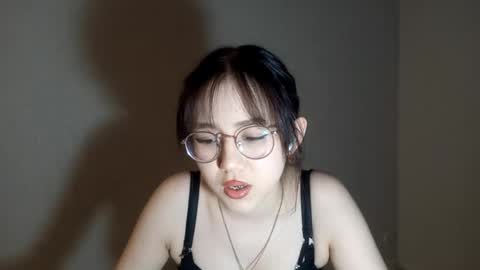 Snapshot of lupefaulker chatting on 03/19/26, 03:38 Roxie online show from 03/19/26, 03:38