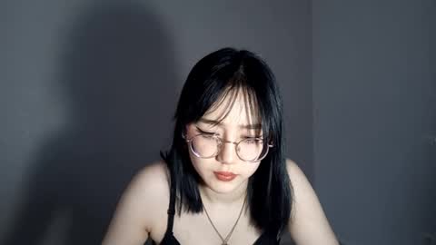 Snapshot of lupefaulker chatting on 03/26/26, 02:33 Roxie online show from 03/26/26, 02:33