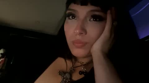 Snapshot of lupitaissick chatting on 02/24/25, 01:46 Lupita online show from 02/24/25, 01:46