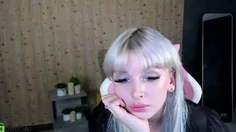 Lura-Lust online show from 07/20/26, 04:27