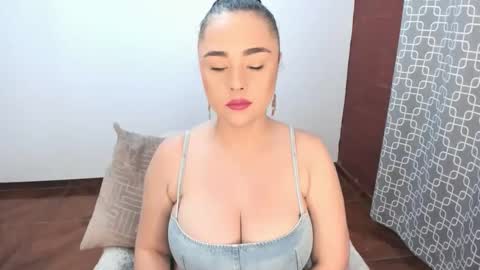 PAULINA online show from 12/22/25, 10:07