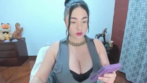 PAULINA online show from 04/13/26, 08:03