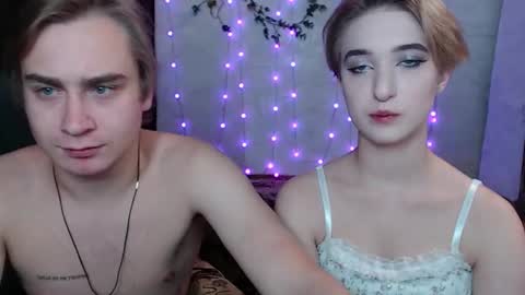 Snapshot of lust444money chatting on 10/31/25, 06:42 lust444money online show from 10/31/25, 06:42