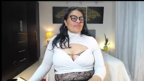 Angela 3 online show from 05/22/26, 02:40