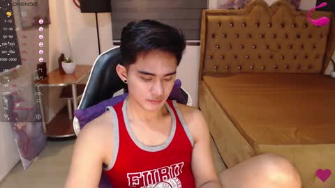 Snapshot of lustdesirex19 chatting on 02/04/25, 02:32 David online show from 02/04/25, 02:32