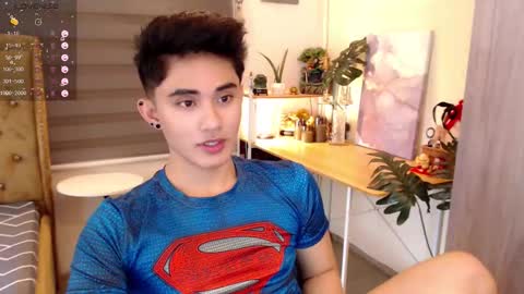 Snapshot of lustdesirex19 chatting on 12/18/25, 06:52 David online show from 12/18/25, 06:52