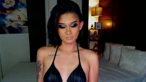 Snapshot of lustfulltrans chatting on 12/11/24, 07:53 AdriannaFowks online show from 12/11/24, 07:53