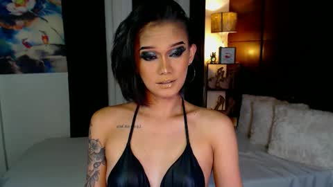 Snapshot of lustfulltrans chatting on 12/16/24, 03:08 AdriannaFowks online show from 12/16/24, 03:08