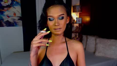 Snapshot of lustfulltrans chatting on 01/08/25, 06:31 AdriannaFowks online show from 01/08/25, 06:31