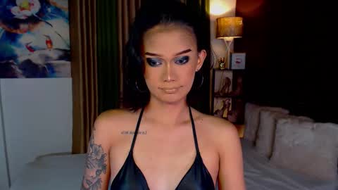 Snapshot of lustfulltrans chatting on 01/09/25, 03:15 AdriannaFowks online show from 01/09/25, 03:15
