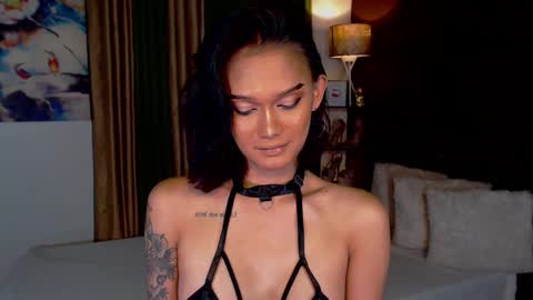 Snapshot of lustfulltrans chatting on 02/04/25, 08:38 AdriannaFowks online show from 02/04/25, 08:38