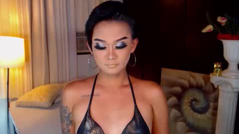 Snapshot of lustfulltrans chatting on 04/12/26, 02:05 AdriannaFowks online show from 04/12/26, 02:05