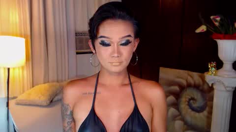 Snapshot of lustfulltrans chatting on 04/14/26, 04:29 AdriannaFowks online show from 04/14/26, 04:29