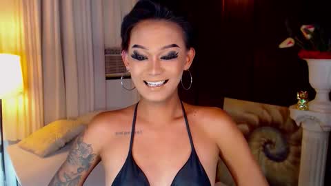 Snapshot of lustfulltrans chatting on 04/15/26, 05:47 AdriannaFowks online show from 04/15/26, 05:47