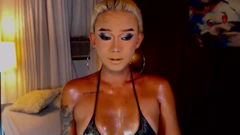 Snapshot of lustfulltrans chatting on 06/14/26, 03:19 AdriannaFowks online show from 06/14/26, 03:19