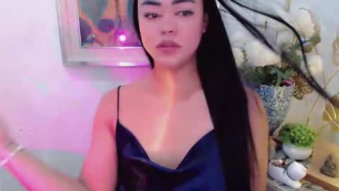 Trina online show from 06/07/26, 04:27