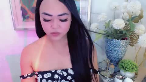 Trina online show from 06/10/26, 05:18