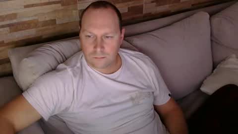 Snapshot of lustonfan chatting on 05/29/26, 01:20 lustonfan online show from 05/29/26, 01:20