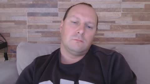 Snapshot of lustonfan chatting on 06/09/26, 12:39 lustonfan online show from 06/09/26, 12:39