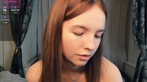 Snapshot of lusty_miss_di chatting on 01/30/25, 01:22 Isabel online show from 01/30/25, 01:22