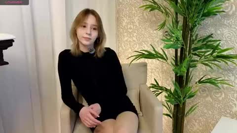 Chloe online show from 02/15/25, 03:06