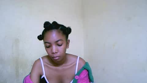lutchia online show from 09/11/25, 11:27