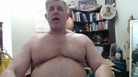 Snapshot of luv2bnakedallthetime chatting on 10/06/25, 09:01 Tony online show from 10/06/25, 09:01