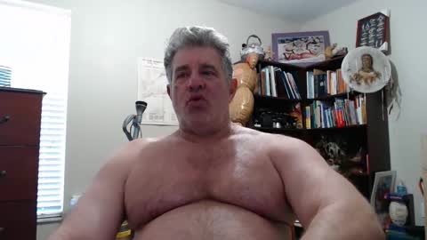 Snapshot of luv2bnakedallthetime chatting on 11/13/25, 07:13 Tony online show from 11/13/25, 07:13