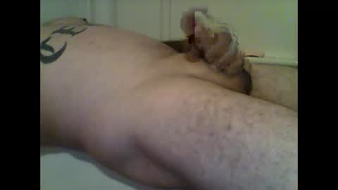Snapshot of luv2stroke209 chatting on 10/26/25, 07:09 luv2stroke209 online show from 10/26/25, 07:09