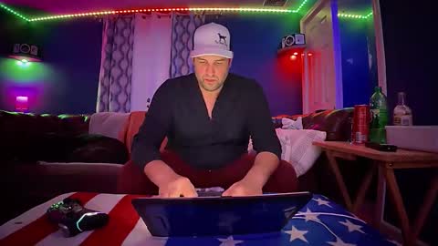 luv2watch1980 online show from 11/11/25, 09:48