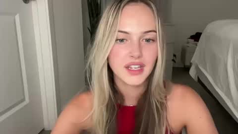 Snapshot of luvaimee chatting on 10/11/25, 03:17 Aimee online show from 10/11/25, 03:17