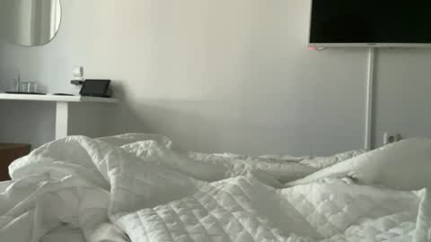 Aimee online show from 07/04/26, 04:18