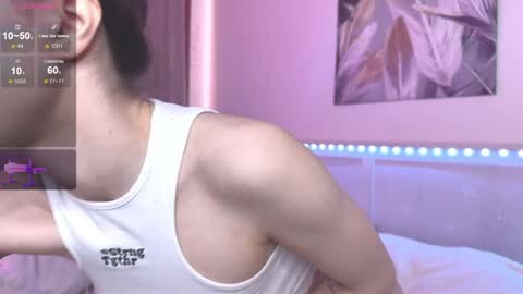 Veronica online show from 04/30/26, 09:04