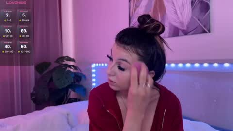 Veronica online show from 05/31/26, 10:11