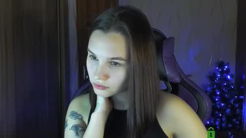 Snapshot of luvmeeow chatting on 12/01/24, 10:21 Ann online show from 12/01/24, 10:21