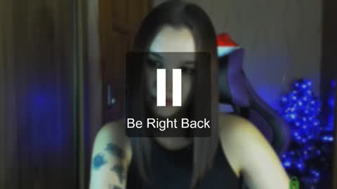 Snapshot of luvmeeow chatting on 12/11/24, 06:25 Ann online show from 12/11/24, 06:25