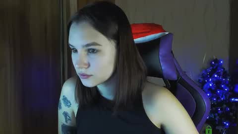 Snapshot of luvmeeow chatting on 12/12/24, 03:10 Ann online show from 12/12/24, 03:10