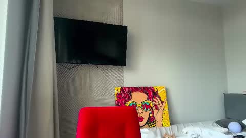 lux_angel online show from 06/25/26, 11:53